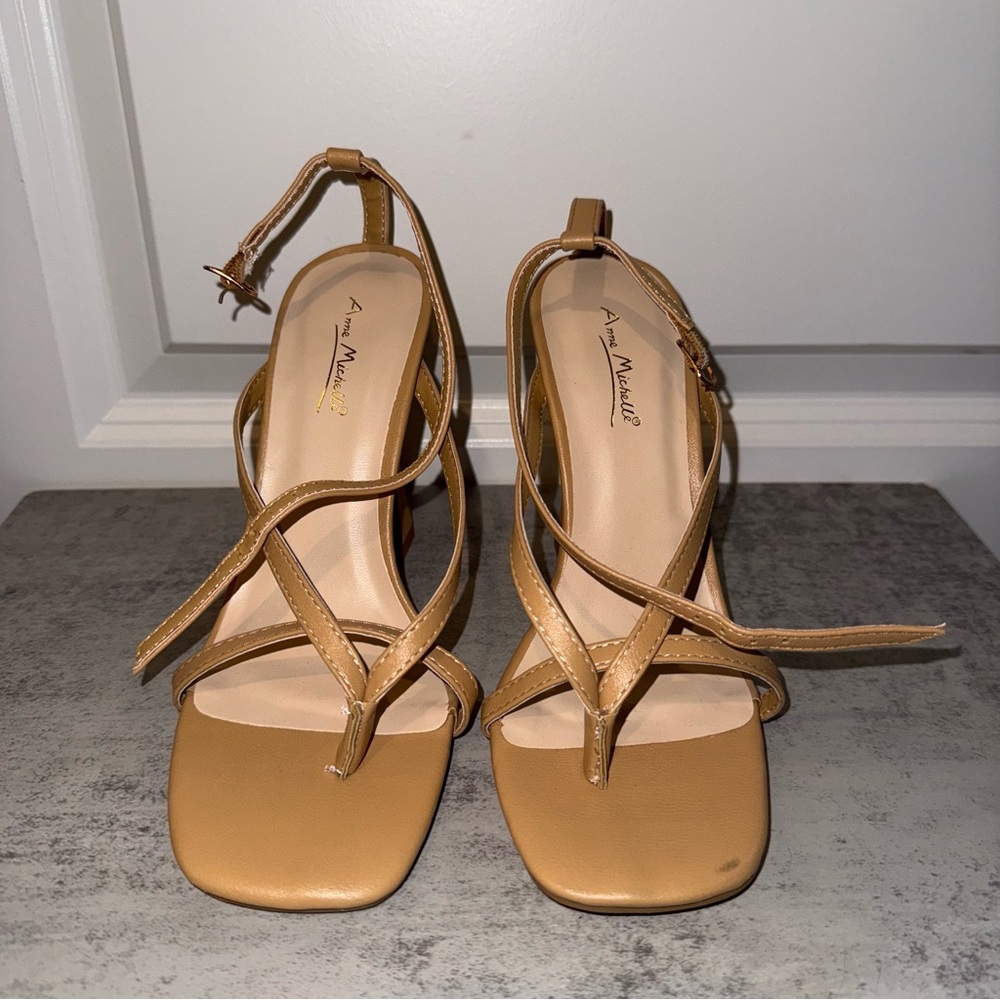 Beige Anna Michelle Heels - Women’s size 6
